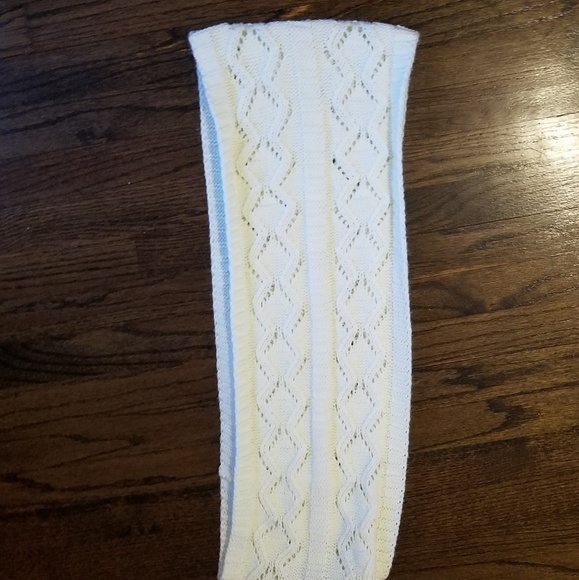 Scarf - Picture 5 of 6